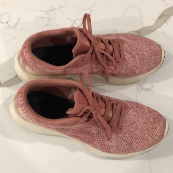 ASICS pink runners  size 8.5 - Picture 9 of 9